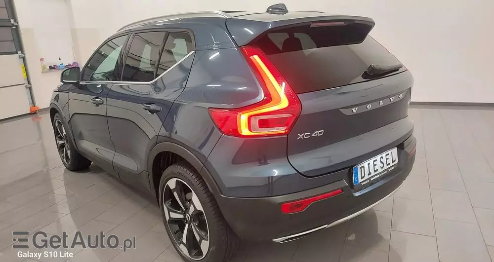 VOLVO XC 40 D4 AWD Geartronic Inscription