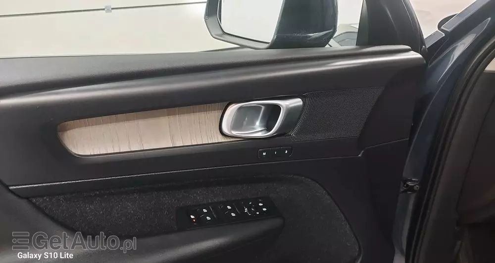 VOLVO XC 40 D4 AWD Geartronic Inscription