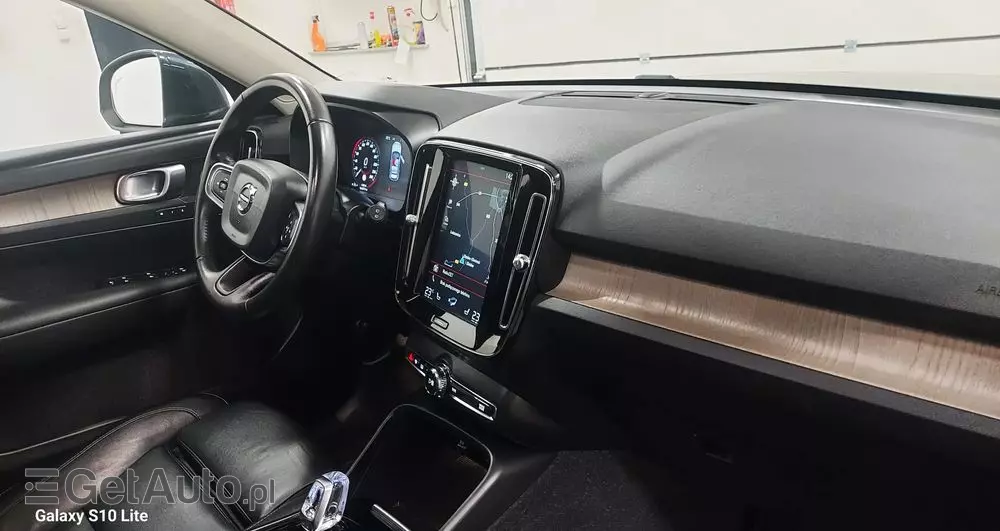 VOLVO XC 40 D4 AWD Geartronic Inscription