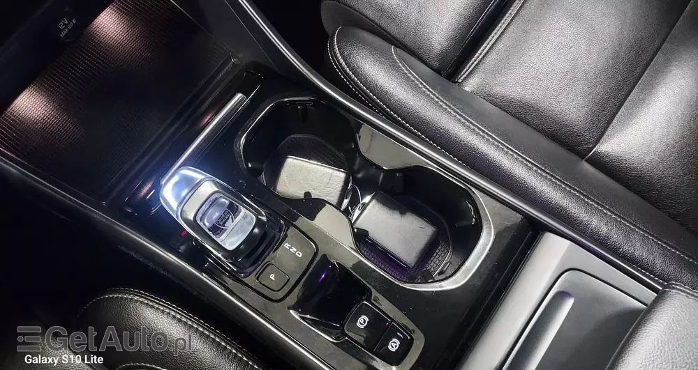 VOLVO XC 40 D4 AWD Geartronic Inscription