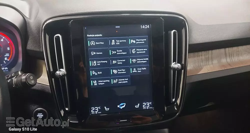 VOLVO XC 40 D4 AWD Geartronic Inscription