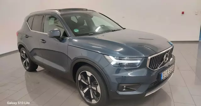 VOLVO XC 40 D4 AWD Geartronic Inscription