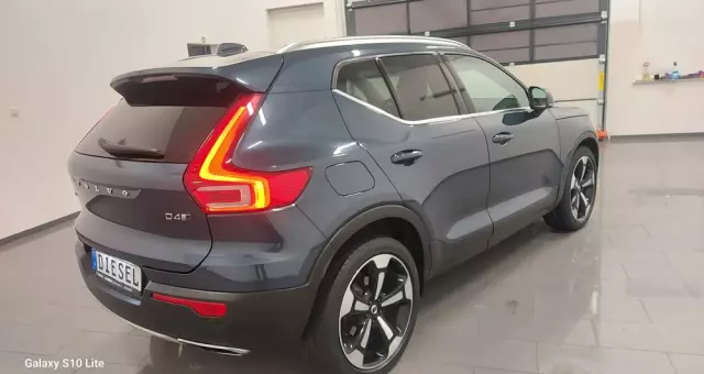 VOLVO XC 40 D4 AWD Geartronic Inscription