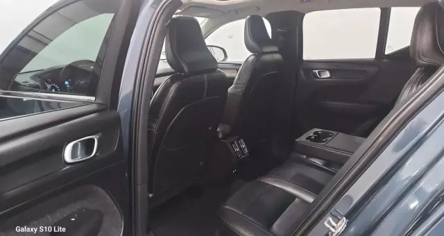 VOLVO XC 40 D4 AWD Geartronic Inscription