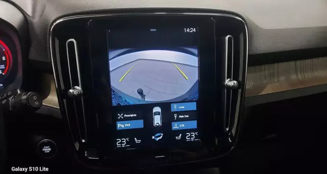 VOLVO XC 40 D4 AWD Geartronic Inscription