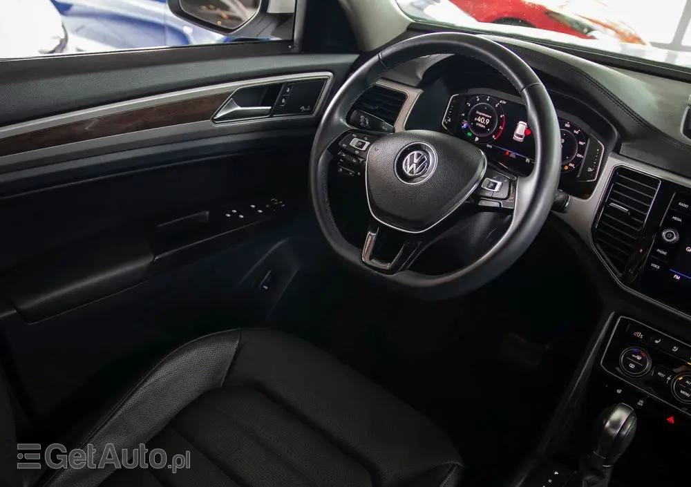 VOLKSWAGEN Atlas 