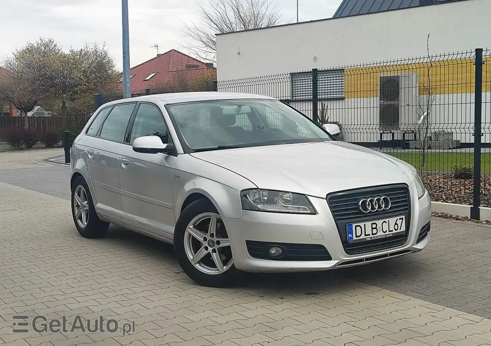 AUDI A3 Sportback 