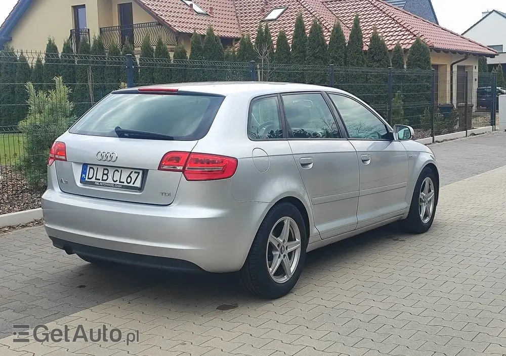 AUDI A3 Sportback 