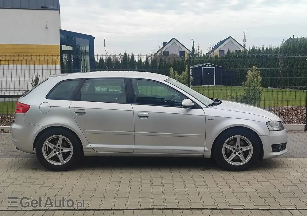 AUDI A3 Sportback 