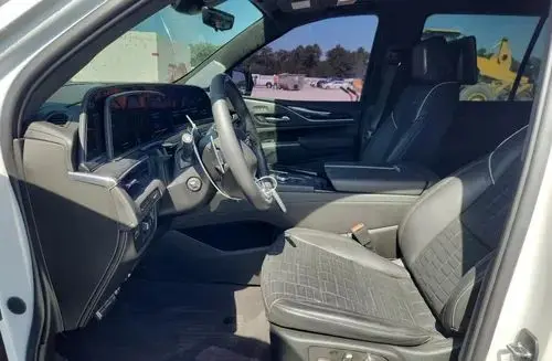 CADILLAC Escalade 