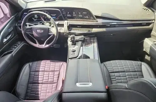 CADILLAC Escalade 