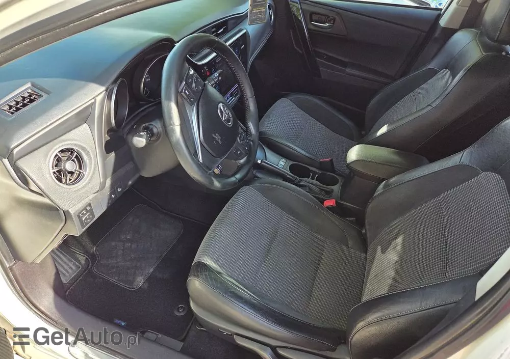 TOYOTA Auris 1.8 VVT-i Hybrid Automatik Executive