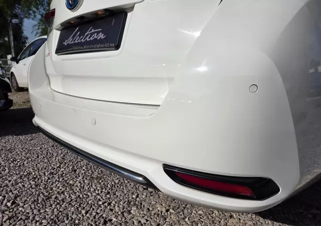 TOYOTA Auris 1.8 VVT-i Hybrid Automatik Executive