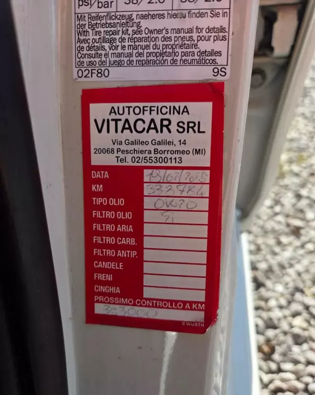 TOYOTA Auris 1.8 VVT-i Hybrid Automatik Executive