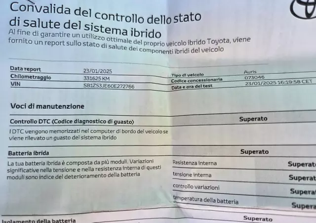 TOYOTA Auris 1.8 VVT-i Hybrid Automatik Executive