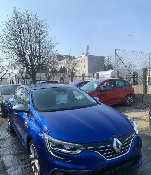 RENAULT Megane 