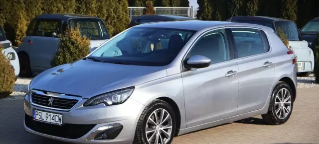 PEUGEOT 308 