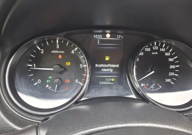 NISSAN Qashqai 1.5 dCi Tekna