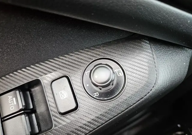 MAZDA 3 SKYACTIV-G 120 Exclusive-Line