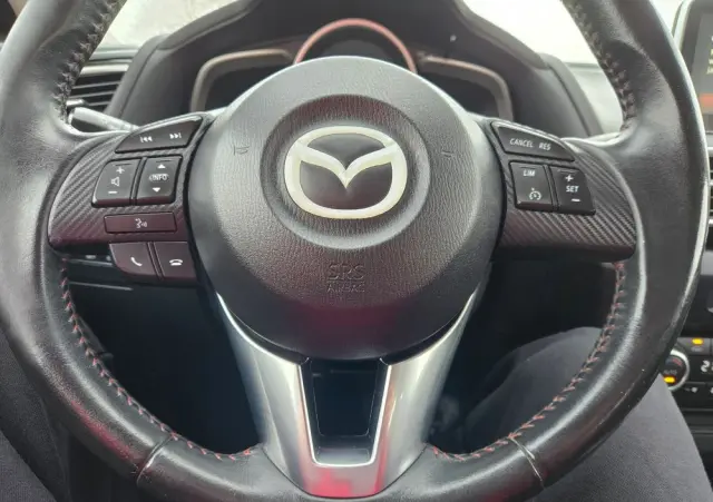 MAZDA 3 SKYACTIV-G 120 Exclusive-Line