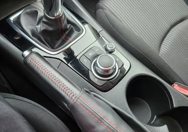 MAZDA 3 SKYACTIV-G 120 Exclusive-Line