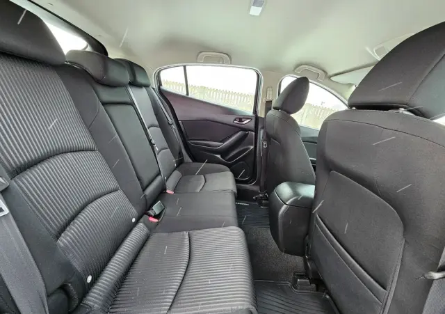 MAZDA 3 SKYACTIV-G 120 Exclusive-Line