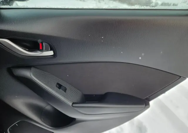 MAZDA 3 SKYACTIV-G 120 Exclusive-Line