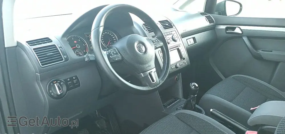 VOLKSWAGEN Touran 1.6 TDI DPF Highline