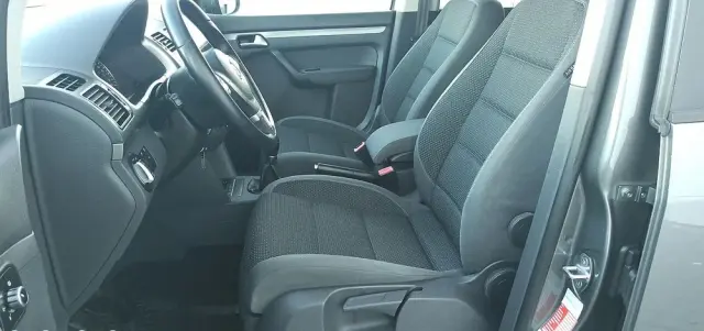 VOLKSWAGEN Touran 1.6 TDI DPF Highline