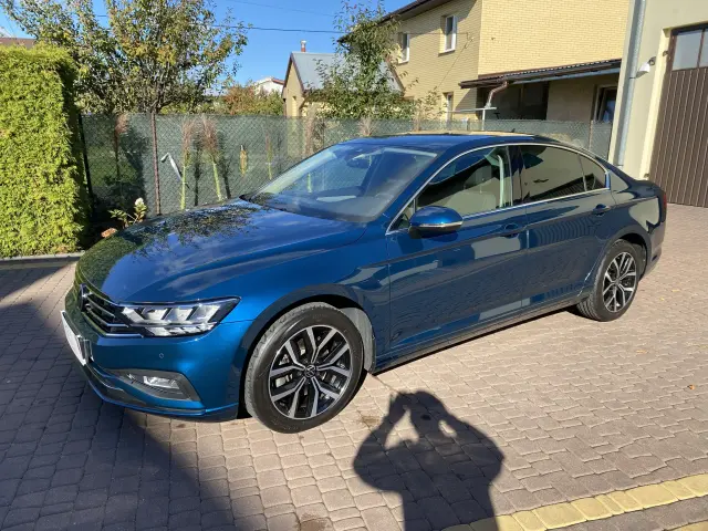 VOLKSWAGEN Passat Business DSG