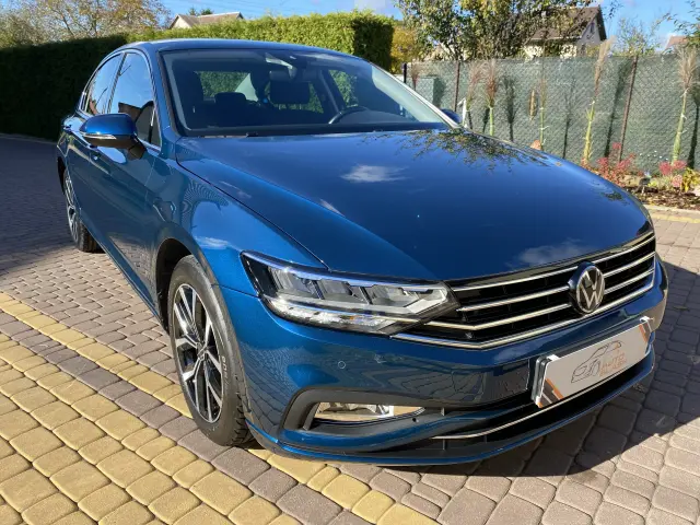 VOLKSWAGEN Passat Business DSG