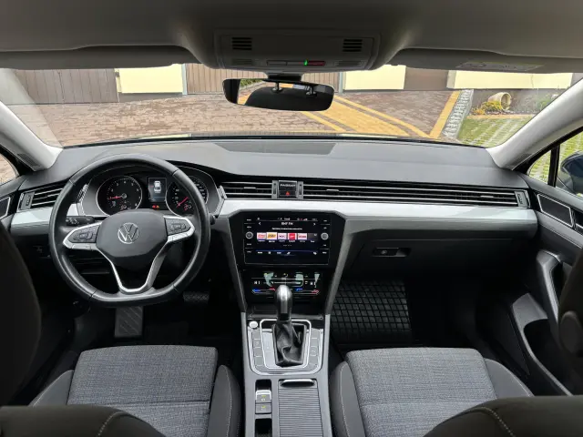 VOLKSWAGEN Passat Business DSG