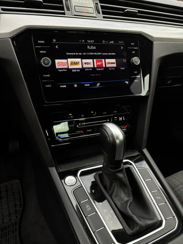 VOLKSWAGEN Passat Business DSG