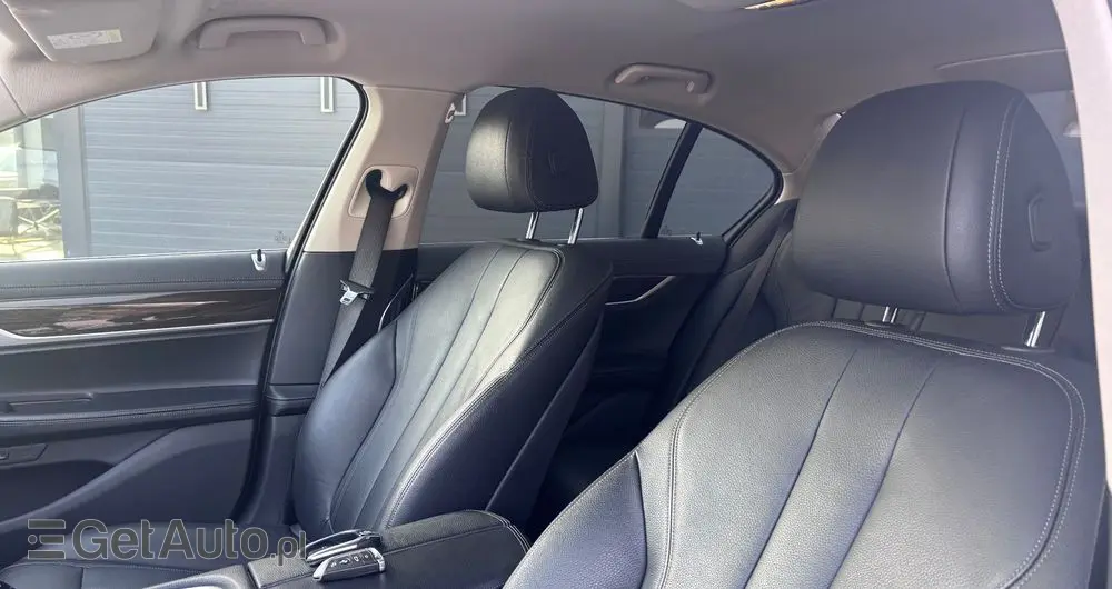 BMW Seria 7 730d