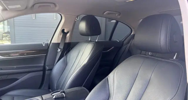 BMW Seria 7 730d