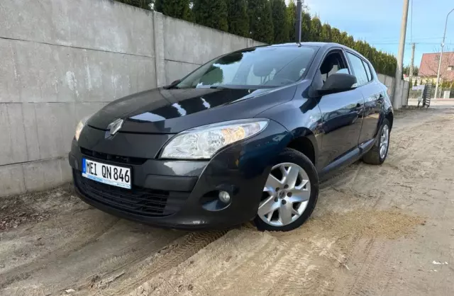 RENAULT Megane 