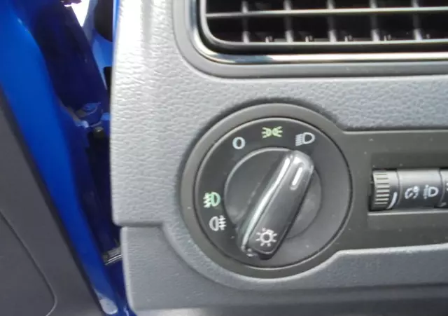 VOLKSWAGEN Polo 1.2 MATCH