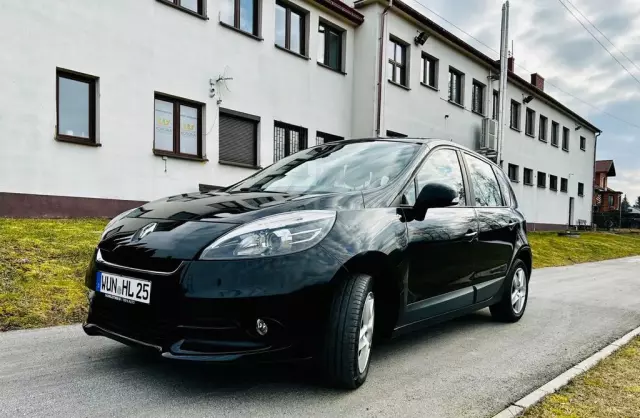 RENAULT Scenic 