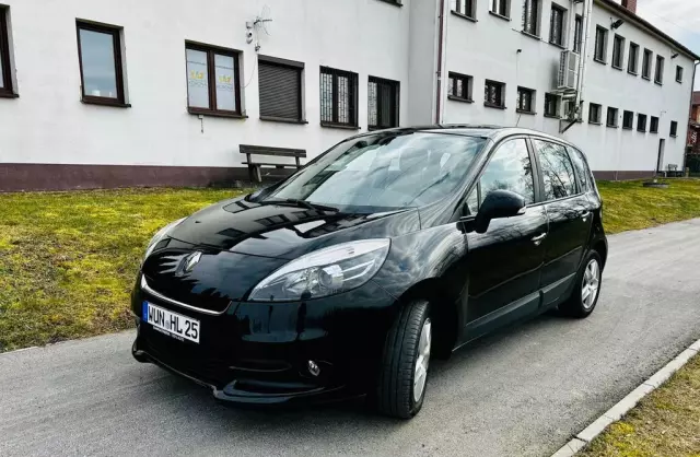 RENAULT Scenic 