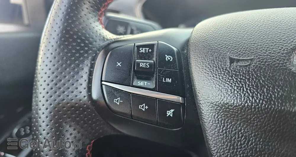 FORD Kuga 1.5 EcoBoost FWD ST-Line X