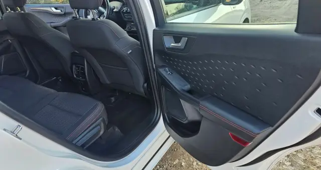 FORD Kuga 1.5 EcoBoost FWD ST-Line X