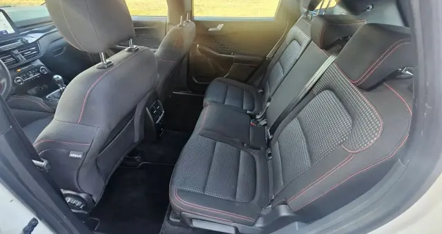 FORD Kuga 1.5 EcoBoost FWD ST-Line X