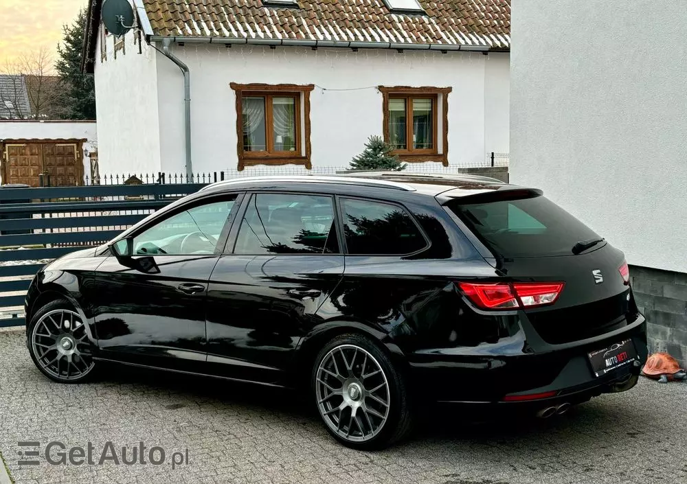 SEAT Leon ST 2.0 TDI DPF DSG FR