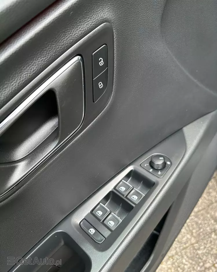 SEAT Leon ST 2.0 TDI DPF DSG FR