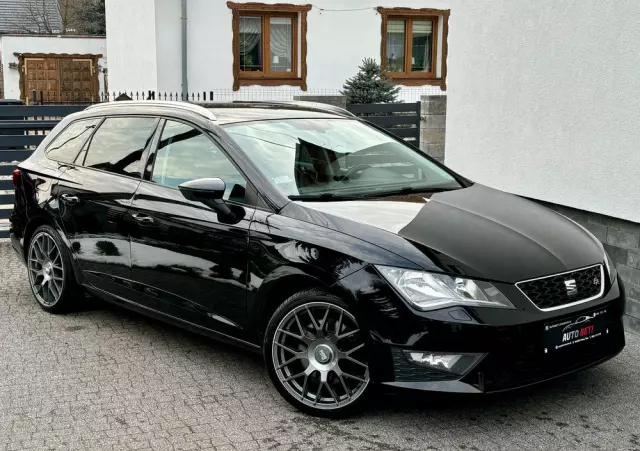 SEAT Leon ST 2.0 TDI DPF DSG FR