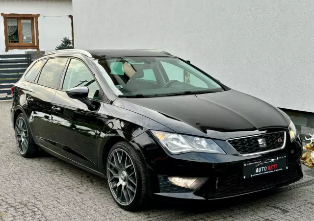 SEAT Leon ST 2.0 TDI DPF DSG FR
