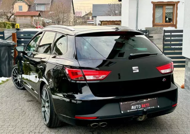 SEAT Leon ST 2.0 TDI DPF DSG FR