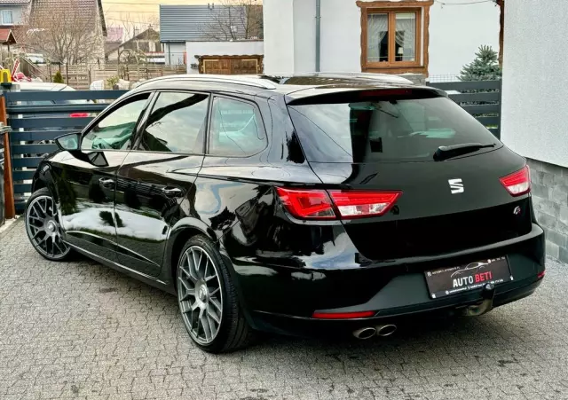 SEAT Leon ST 2.0 TDI DPF DSG FR