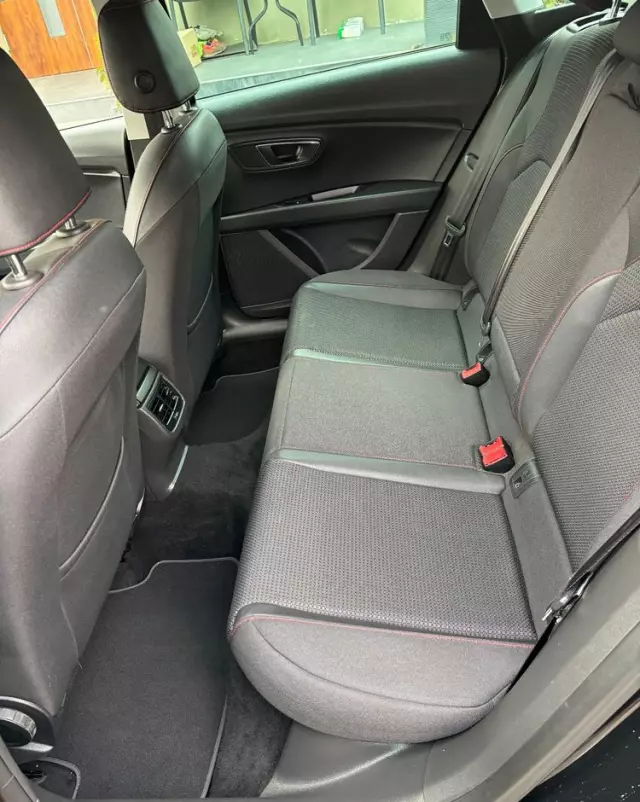 SEAT Leon ST 2.0 TDI DPF DSG FR