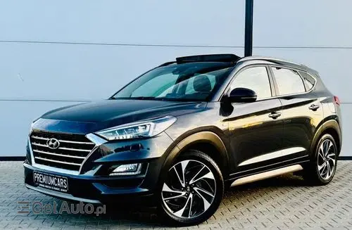 HYUNDAI Tucson 